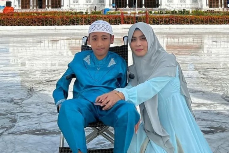 Kisah Pilu Naja, Hafidz Cilik Asal Mataram yang Ditinggal Ibunya Karena Penyakit Ini