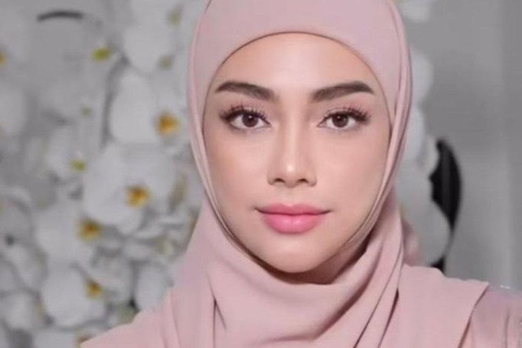 HEBOH! Celine Evangelista Klarifikasi Isu Jadi Simpanan Pejabat, Tegaskan Tak Pernah Terima Rumah Rp200 Miliar