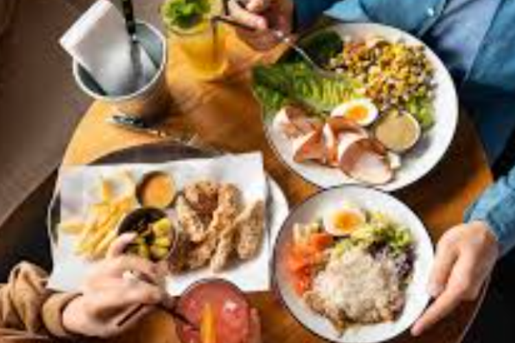 Apa Itu Dine In? Berikut Pengertiannya Beserta Kelebihan dan Kekurangan dalam Bisnis F&B